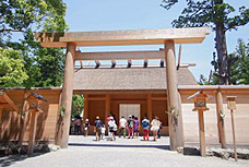 Ise Shrine (Ise Jingu)  Geku (Toyouke Daijingu)